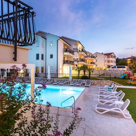 Cool Silo Appartement Resort Luaran gambar